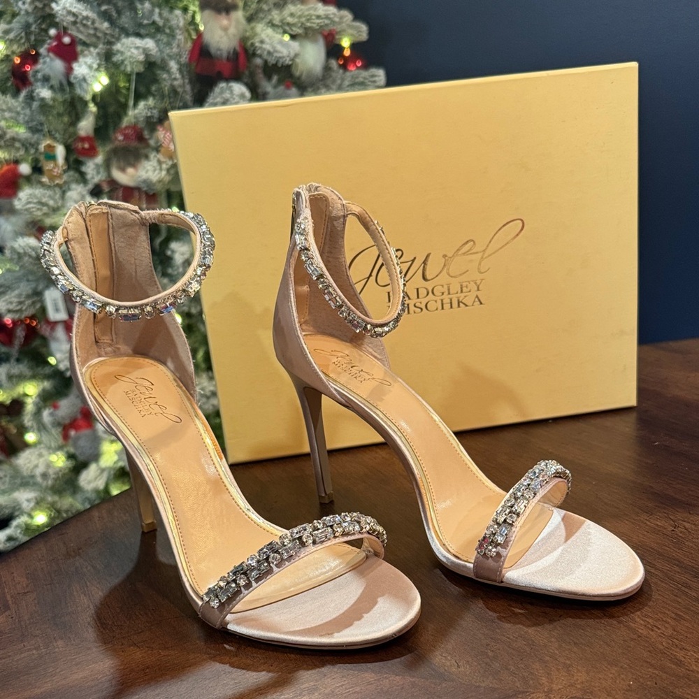 Badgley Mischka Jewel Bling Stiletto High Heels 9.5 Gorgeous Stones! With Box